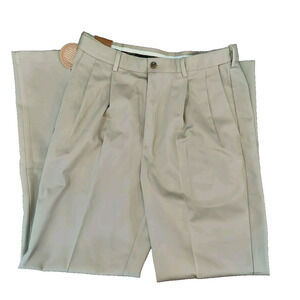 NWT Haggar Pants MEN 32x32 Work To Weekend Canvas Khaki Tan Classic Pleated